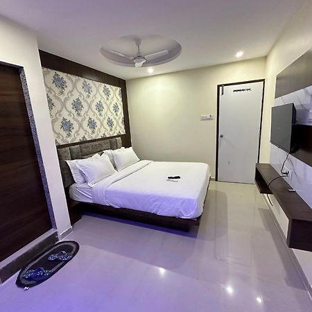 Hotel Golden View Vadodara Eksteriør billede
